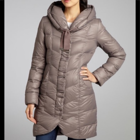 Tahari Jackets & Blazers - Tahari Giselle puffer coat